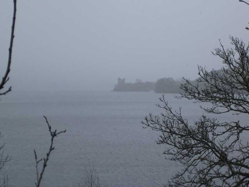 Urquart Castle dans le brouillard...